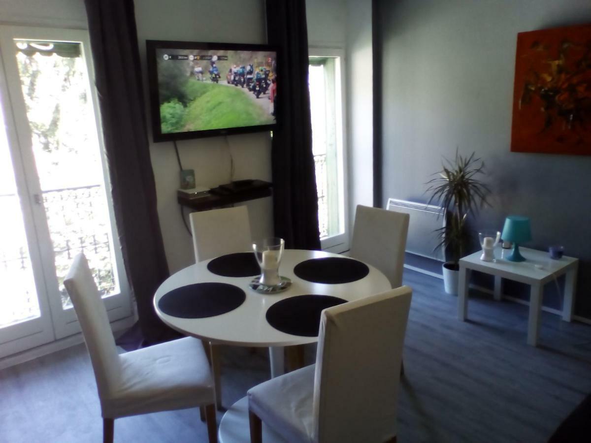 Appartement Residence Les Acacias Ax-les-Thermes Exterior foto